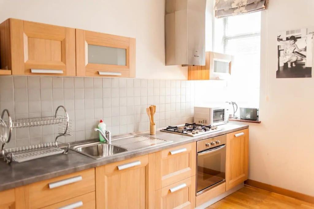 City Center 2Bdr Apartment Near Rustaveli Av. Tbilisi Exteriör bild