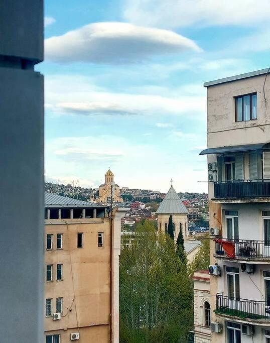 City Center 2Bdr Apartment Near Rustaveli Av. Tbilisi Exteriör bild