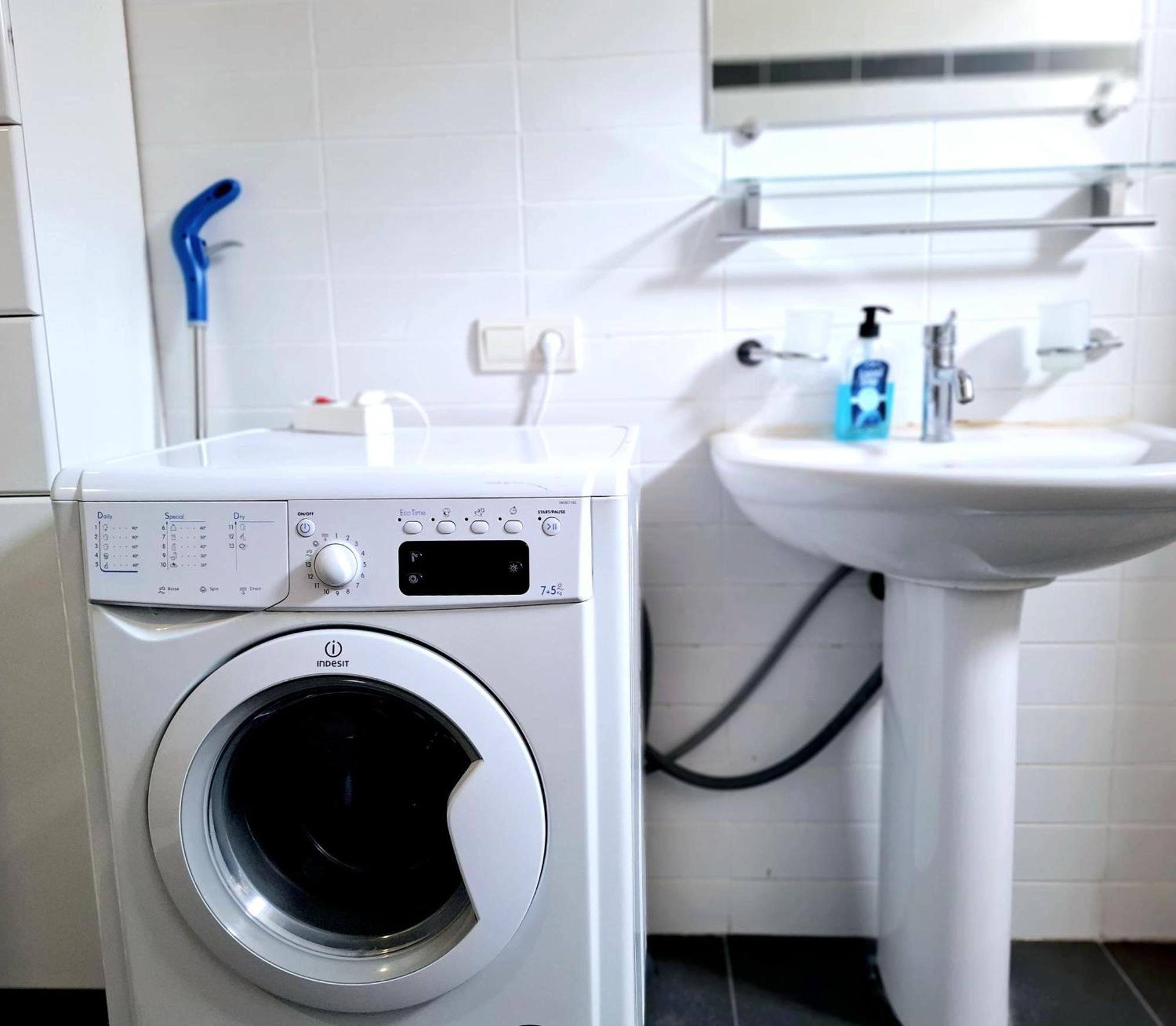 City Center 2Bdr Apartment Near Rustaveli Av. Tbilisi Exteriör bild