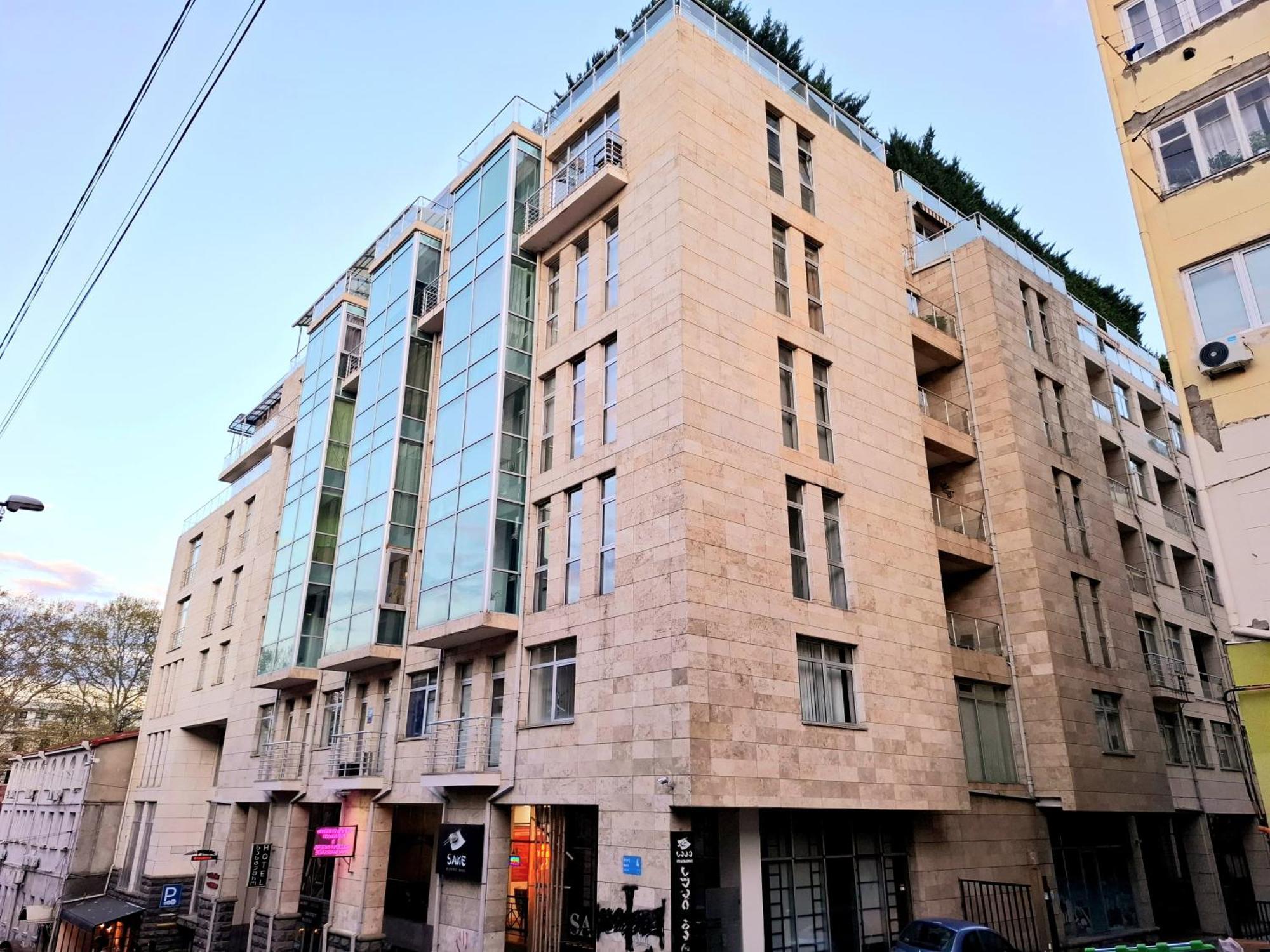 City Center 2Bdr Apartment Near Rustaveli Av. Tbilisi Exteriör bild